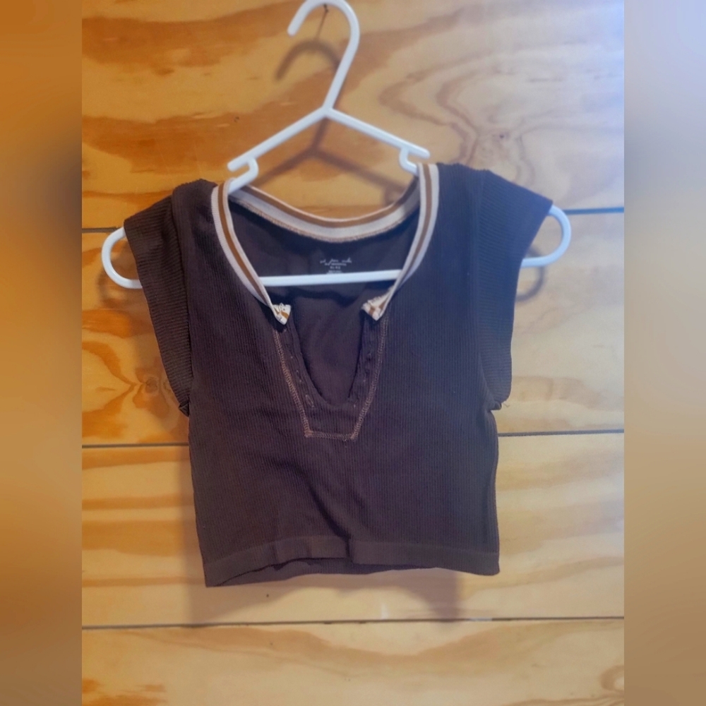 Urban outfitters crop top